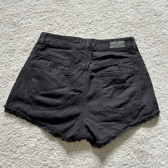 Distressed black denim shorts - Picture 3 of 4